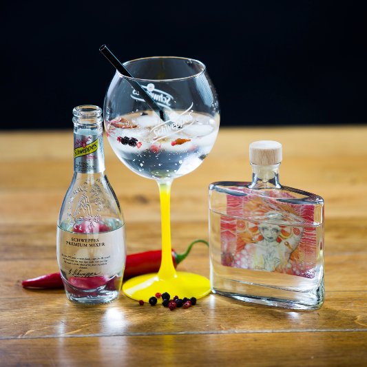 Materia Fire Gin-Tonic